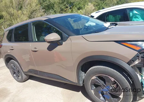 2025 Nissan Rogue Sv Fwd z USA, uszkodzony, nr VIN JN8BT3BA9SW008027